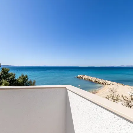 Oda ve Kahvaltı Valamare 3*