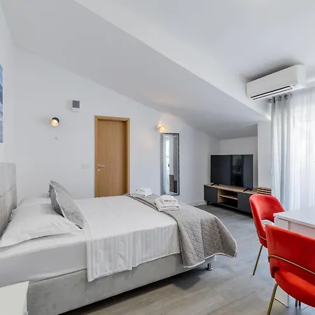 Bed & Breakfast Valamare 3*