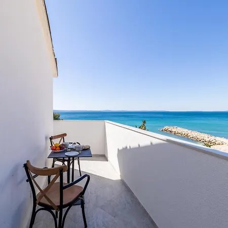 Bed & Breakfast Valamare 3*