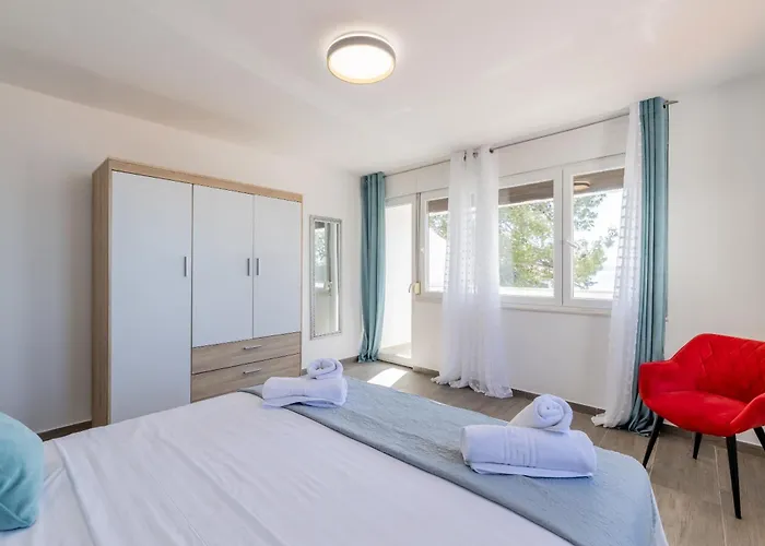 Valamare לינה וארוחת בוקר 3*