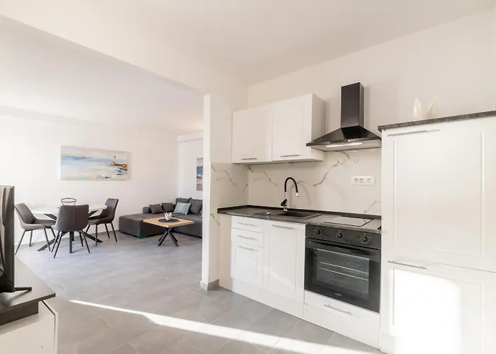 Valamare לינה וארוחת בוקר פודסטראנה