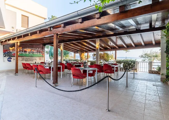 Valamare לינה וארוחת בוקר פודסטראנה